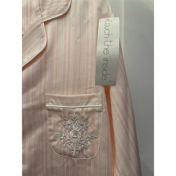 NWT Miss Elaine Pajamas Set Women’s Medium Peach Stripe Shirt Pants Satin 2 Pc - Picture 3 of 5